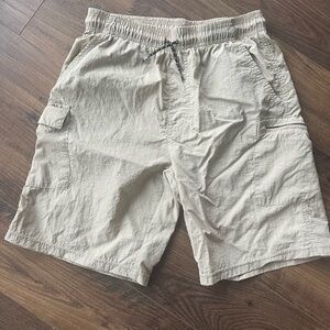 Boys Youth Large Under Armour Tan Cargo Shorts